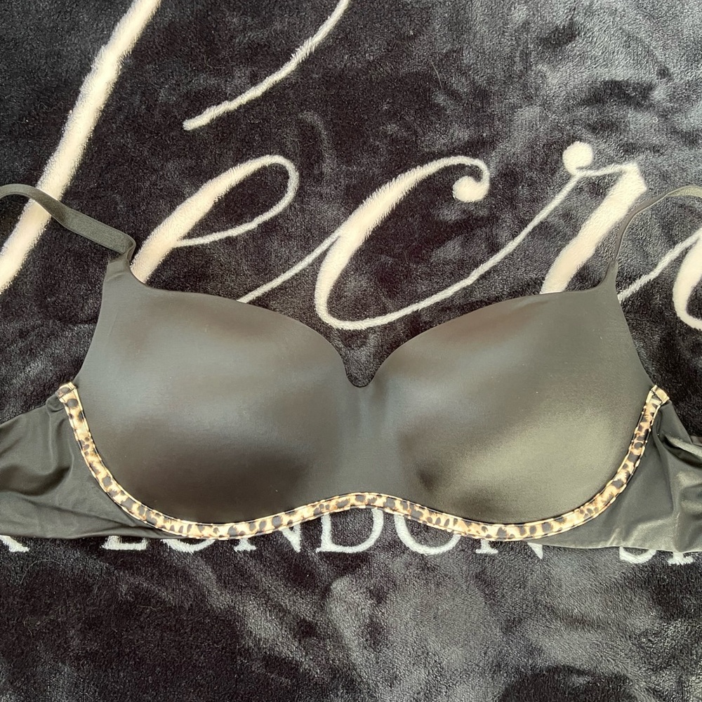 Victoria Secret Bra 36C